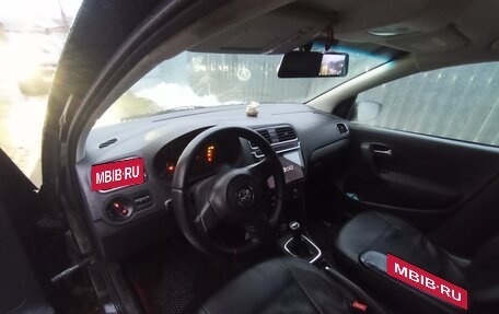 Volkswagen Polo VI (EU Market), 2010 год, 380 000 рублей, 17 фотография