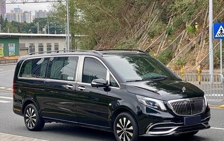 Mercedes-Benz Vito, 2021 год, 6 000 000 рублей, 7 фотография