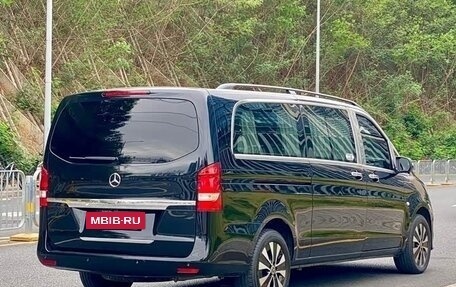 Mercedes-Benz Vito, 2021 год, 6 000 000 рублей, 5 фотография