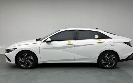 Hyundai Elantra, 2025 год, 1 940 000 рублей, 8 фотография