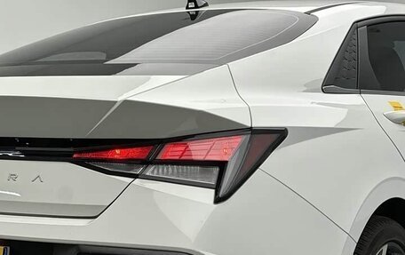 Hyundai Elantra, 2025 год, 1 940 000 рублей, 10 фотография