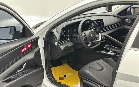 Hyundai Elantra, 2025 год, 1 940 000 рублей, 11 фотография