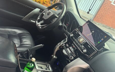 Toyota Land Cruiser 200, 2013 год, 3 900 000 рублей, 8 фотография