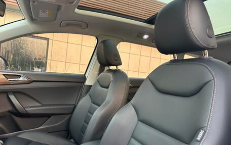 Volkswagen Tharu, 2022 год, 1 900 000 рублей, 8 фотография