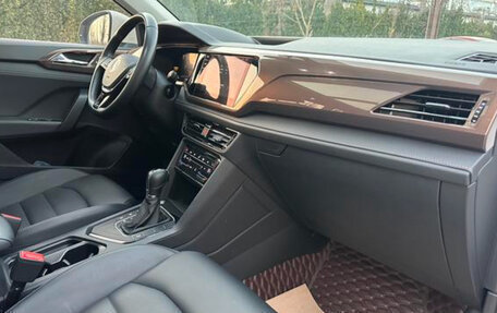 Volkswagen Tharu, 2022 год, 1 900 000 рублей, 13 фотография