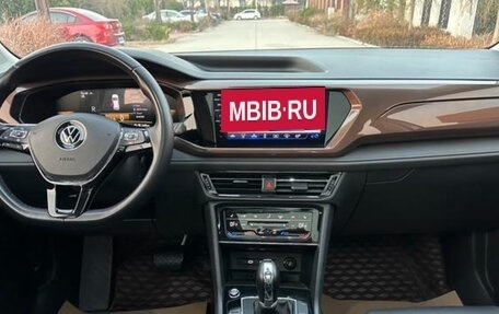 Volkswagen Tharu, 2022 год, 1 900 000 рублей, 11 фотография