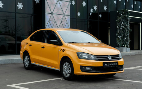 Volkswagen Polo VI (EU Market), 2019 год, 680 000 рублей, 2 фотография