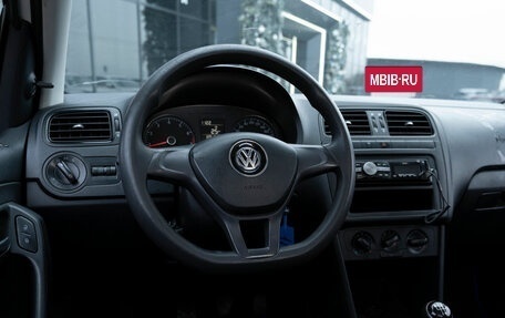 Volkswagen Polo VI (EU Market), 2019 год, 680 000 рублей, 7 фотография