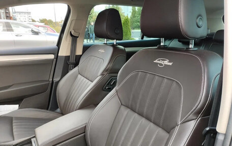 Skoda Superb III рестайлинг, 2019 год, 4 000 000 рублей, 5 фотография