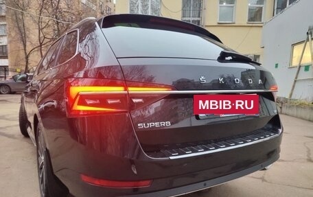 Skoda Superb III рестайлинг, 2019 год, 4 000 000 рублей, 10 фотография