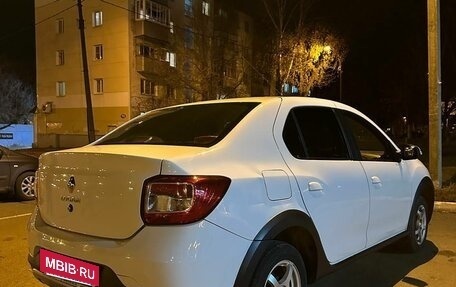 Renault Logan II, 2020 год, 900 000 рублей, 2 фотография