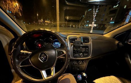 Renault Logan II, 2020 год, 900 000 рублей, 15 фотография