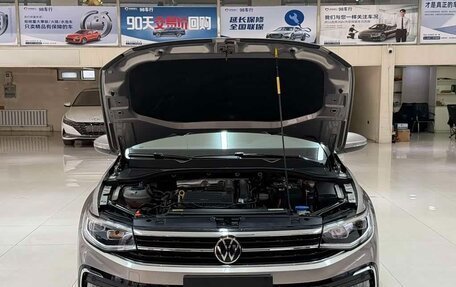 Volkswagen Bora, 2023 год, 1 910 000 рублей, 22 фотография