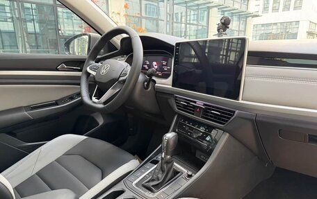 Volkswagen Bora, 2022 год, 1 919 000 рублей, 15 фотография