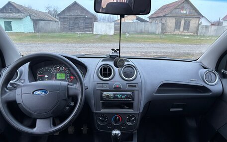 Ford Fiesta, 2007 год, 450 000 рублей, 13 фотография