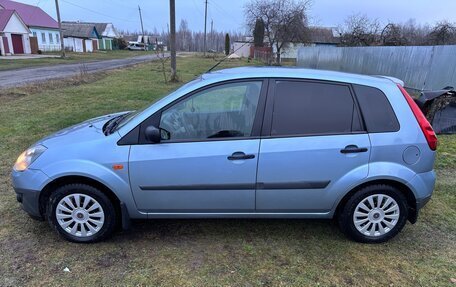 Ford Fiesta, 2007 год, 450 000 рублей, 16 фотография