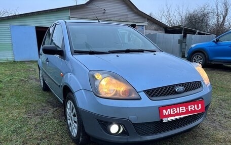 Ford Fiesta, 2007 год, 450 000 рублей, 18 фотография