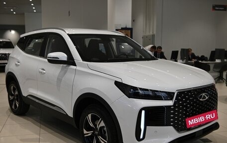 Chery Tiggo 4 I рестайлинг, 2025 год, 1 999 000 рублей, 3 фотография