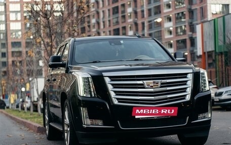 Cadillac Escalade IV, 2018 год, 6 500 000 рублей, 2 фотография