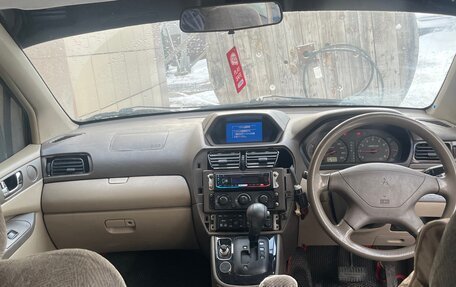 Mitsubishi RVR III рестайлинг, 2001 год, 380 000 рублей, 6 фотография