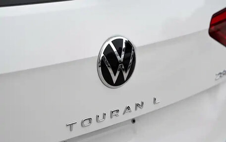 Volkswagen Touran III, 2022 год, 1 590 007 рублей, 9 фотография