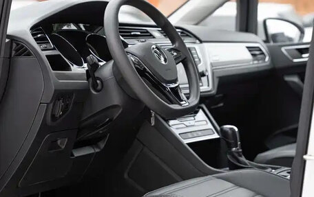 Volkswagen Touran III, 2022 год, 1 590 007 рублей, 16 фотография