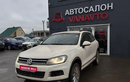 Volkswagen Touareg III, 2011 год, 1 550 000 рублей, 1 фотография