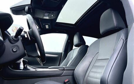 Lexus RX IV рестайлинг, 2019 год, 6 490 000 рублей, 31 фотография