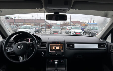 Volkswagen Touareg III, 2011 год, 1 550 000 рублей, 2 фотография