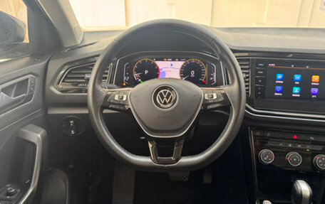 Volkswagen T-Roc I, 2021 год, 1 720 000 рублей, 14 фотография