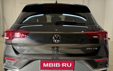 Volkswagen T-Roc I, 2021 год, 1 720 000 рублей, 5 фотография