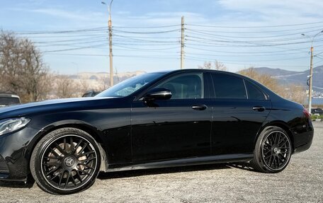 Mercedes-Benz E-Класс, 2018 год, 3 570 000 рублей, 3 фотография