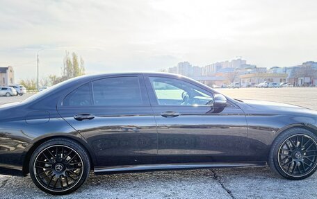 Mercedes-Benz E-Класс, 2018 год, 3 570 000 рублей, 6 фотография