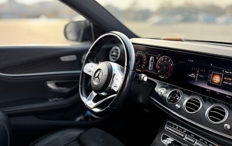 Mercedes-Benz E-Класс, 2018 год, 3 570 000 рублей, 22 фотография