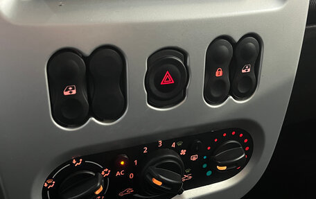 Renault Sandero I, 2014 год, 640 000 рублей, 15 фотография