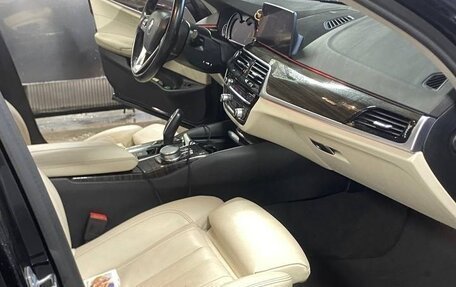 BMW 5 серия, 2019 год, 2 830 000 рублей, 5 фотография