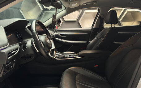 Hyundai Sonata VIII, 2021 год, 2 700 000 рублей, 19 фотография