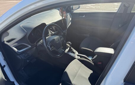 Hyundai Solaris II рестайлинг, 2019 год, 1 500 000 рублей, 5 фотография