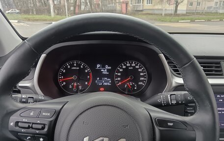 KIA Rio IV, 2022 год, 1 830 000 рублей, 12 фотография