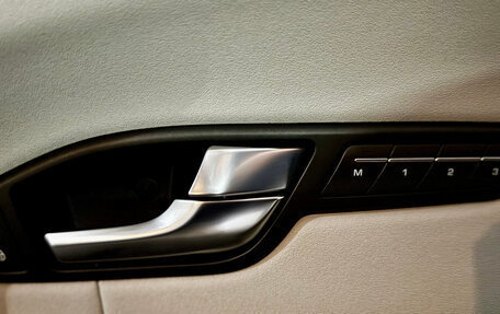 Land Rover Range Rover Evoque I, 2016 год, 3 000 000 рублей, 35 фотография