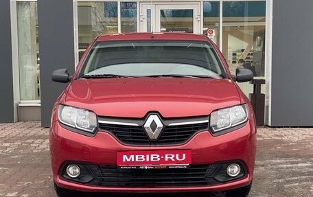 Renault Logan II, 2015 год, 569 000 рублей, 3 фотография
