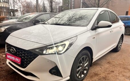 Hyundai Solaris II рестайлинг, 2021 год, 1 927 000 рублей, 1 фотография