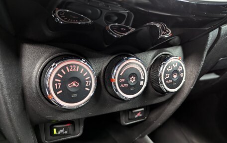 Mitsubishi ASX I рестайлинг, 2014 год, 1 000 000 рублей, 25 фотография