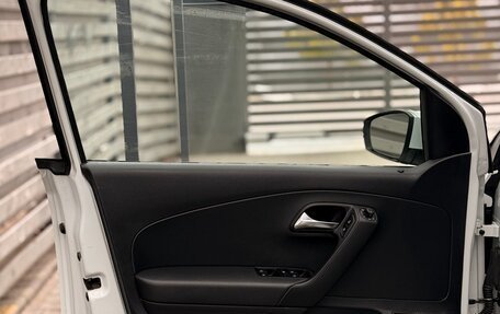 Volkswagen Polo VI (EU Market), 2016 год, 975 000 рублей, 23 фотография