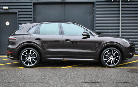 Porsche Cayenne III, 2021 год, 9 850 000 рублей, 6 фотография