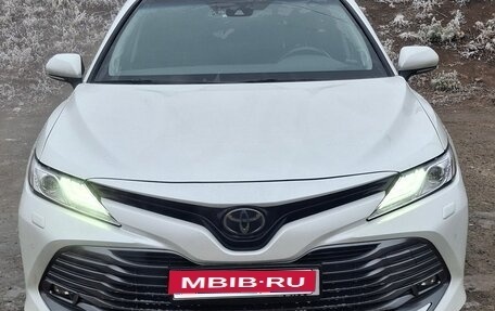 Toyota Camry, 2020 год, 3 100 000 рублей, 1 фотография