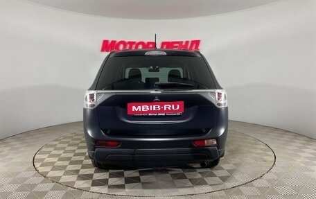 Mitsubishi Outlander III рестайлинг 3, 2013 год, 1 340 000 рублей, 5 фотография