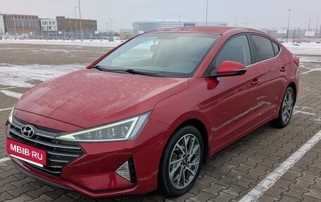 Hyundai Elantra VI рестайлинг, 2019 год, 1 900 000 рублей, 7 фотография