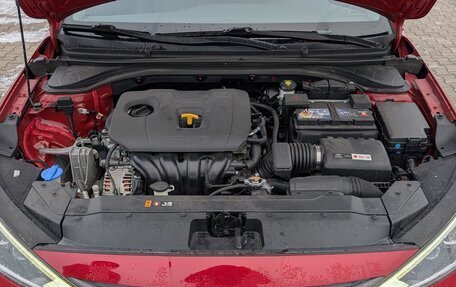 Hyundai Elantra VI рестайлинг, 2019 год, 1 900 000 рублей, 24 фотография