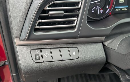 Hyundai Elantra VI рестайлинг, 2019 год, 1 900 000 рублей, 28 фотография